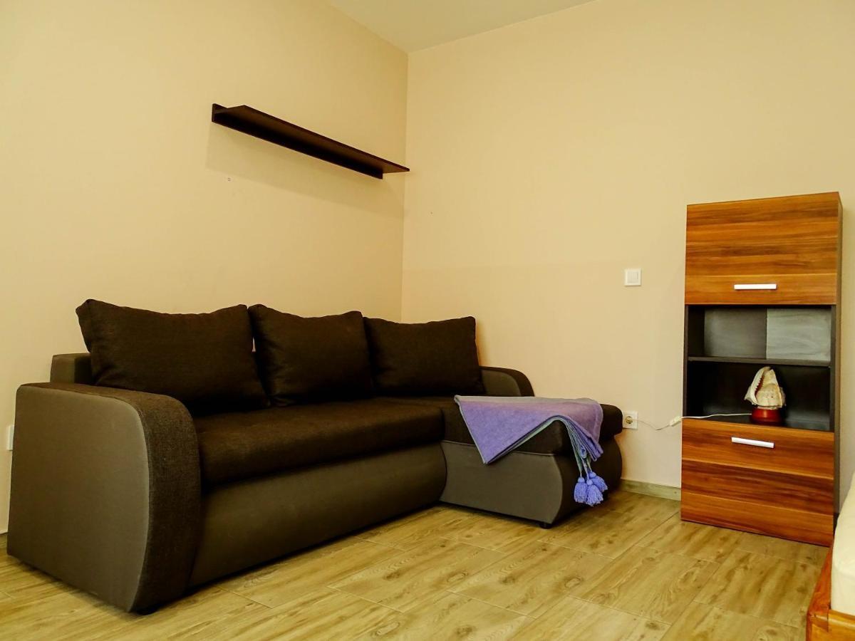 Eddy Apartman Eger Exteriör bild